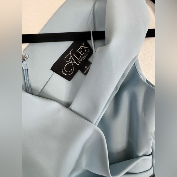 NWT Alex Evening Side Ruched Slimming Cocktail Dress Size 6 - Picture 8 of 13